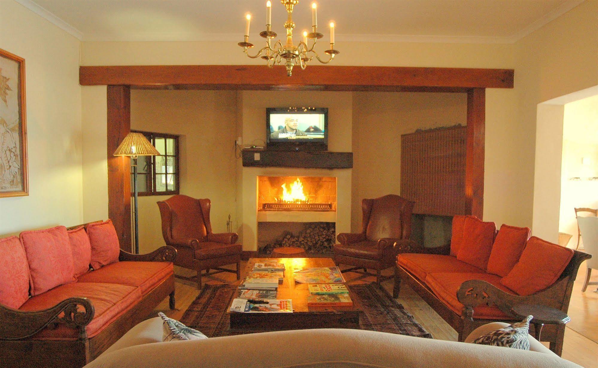 Baleens Hotel Херманус Екстериор снимка
