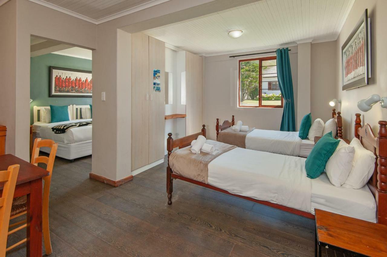 Baleens Hotel Херманус Екстериор снимка