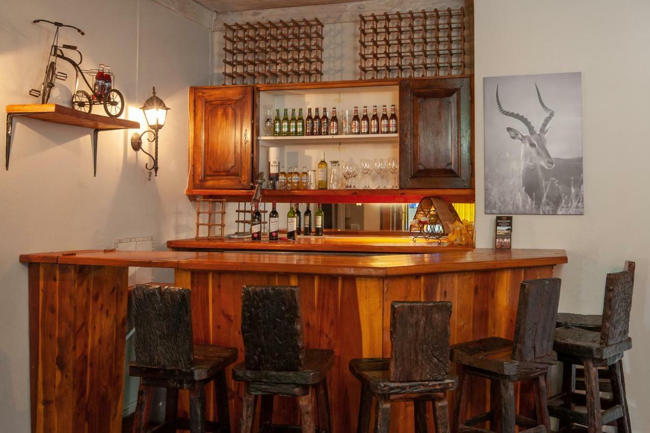 Baleens Hotel Херманус Екстериор снимка