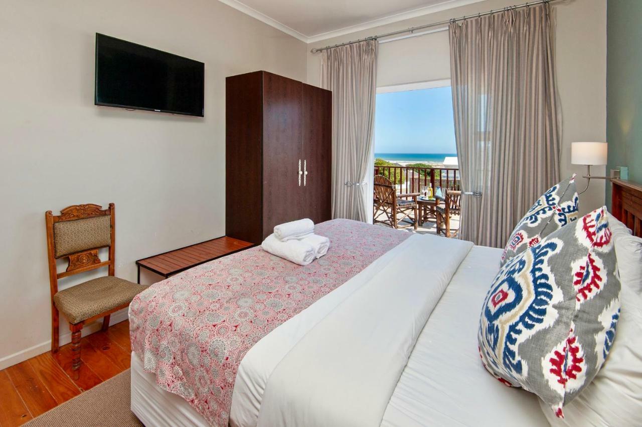 Baleens Hotel Херманус Екстериор снимка